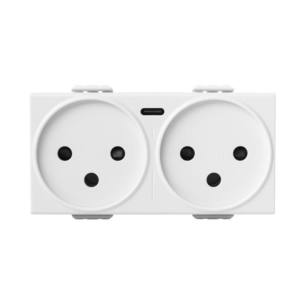 שקע כפול עם מטען USB מהיר אוניברסלי TYPE C PD