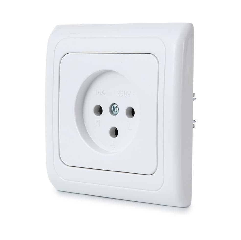 שקע חשמל מוגן ילדים תחת הטיח מסדרת ספיר